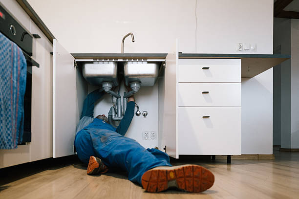 Professional Plumbing technician working in Wendover, KY